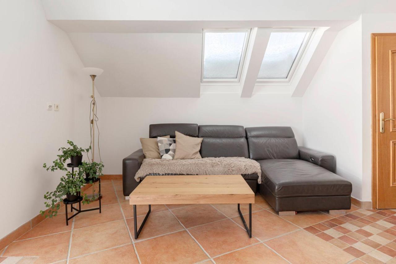 Guest House Struc Slovenj Gradec Esterno foto