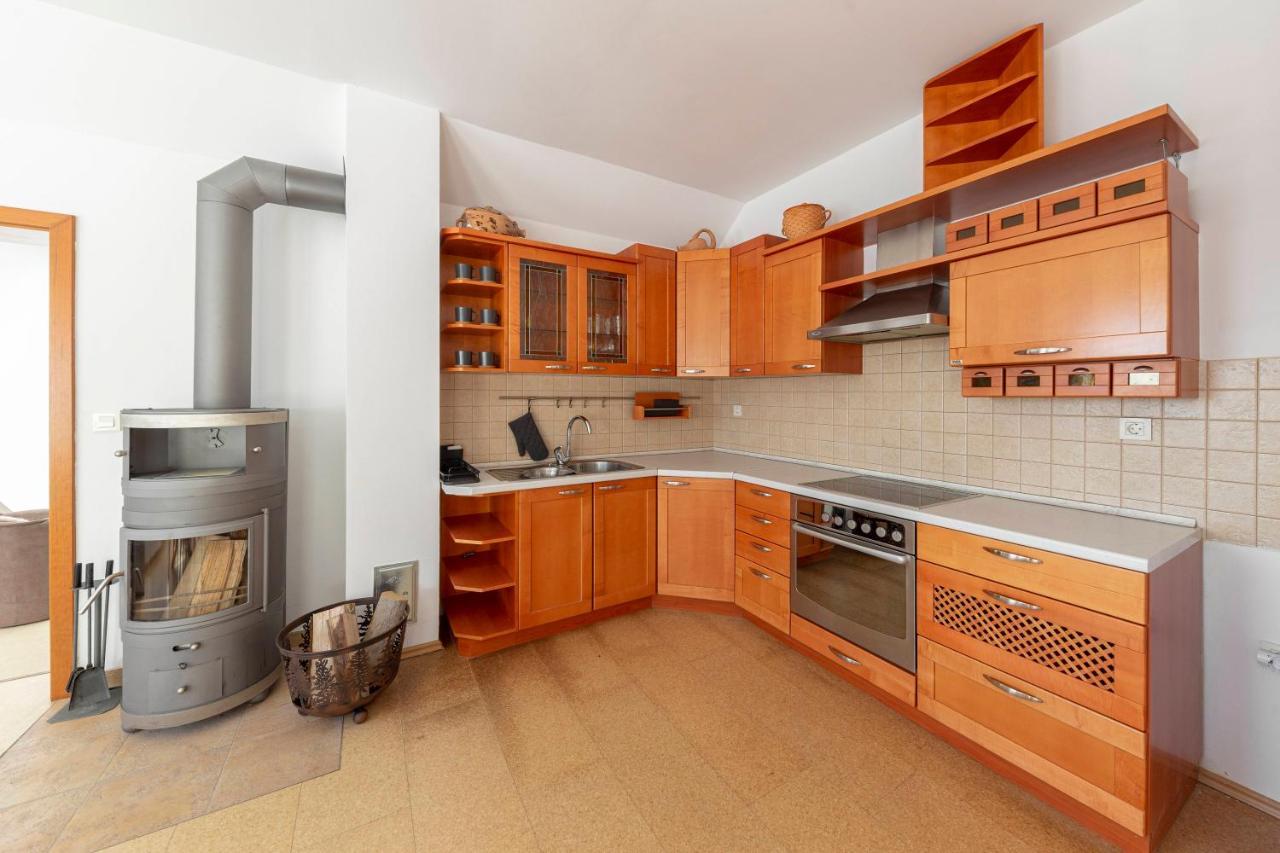 Guest House Struc Slovenj Gradec Esterno foto
